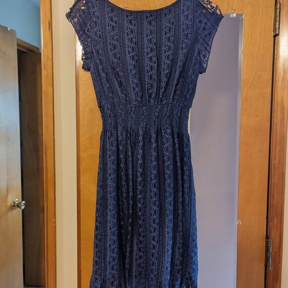 Charlotte Russe Navy Lacy Dress, Large - Picture 5 of 9